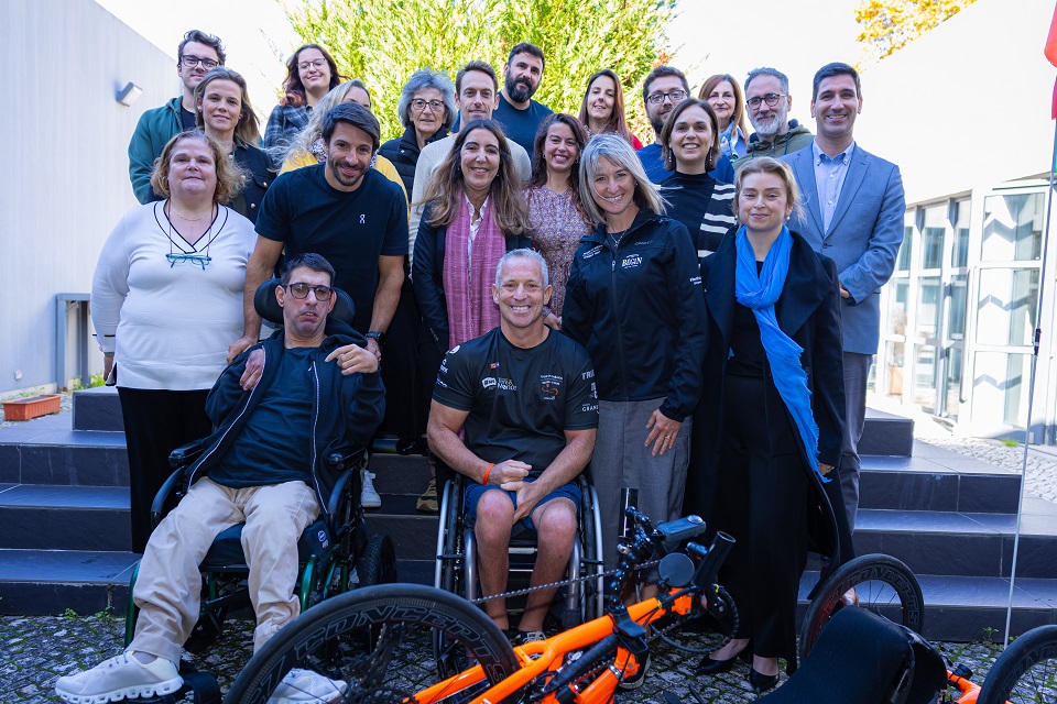 Foto de grupo com Jimmy Pelletier no Centro de Juventude de Lisboa