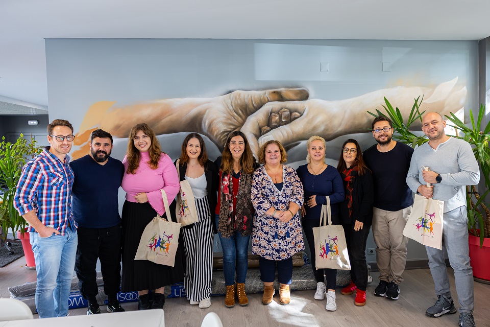 Foto com elementos do CJL e do Centro de Juventude de Plovdiv